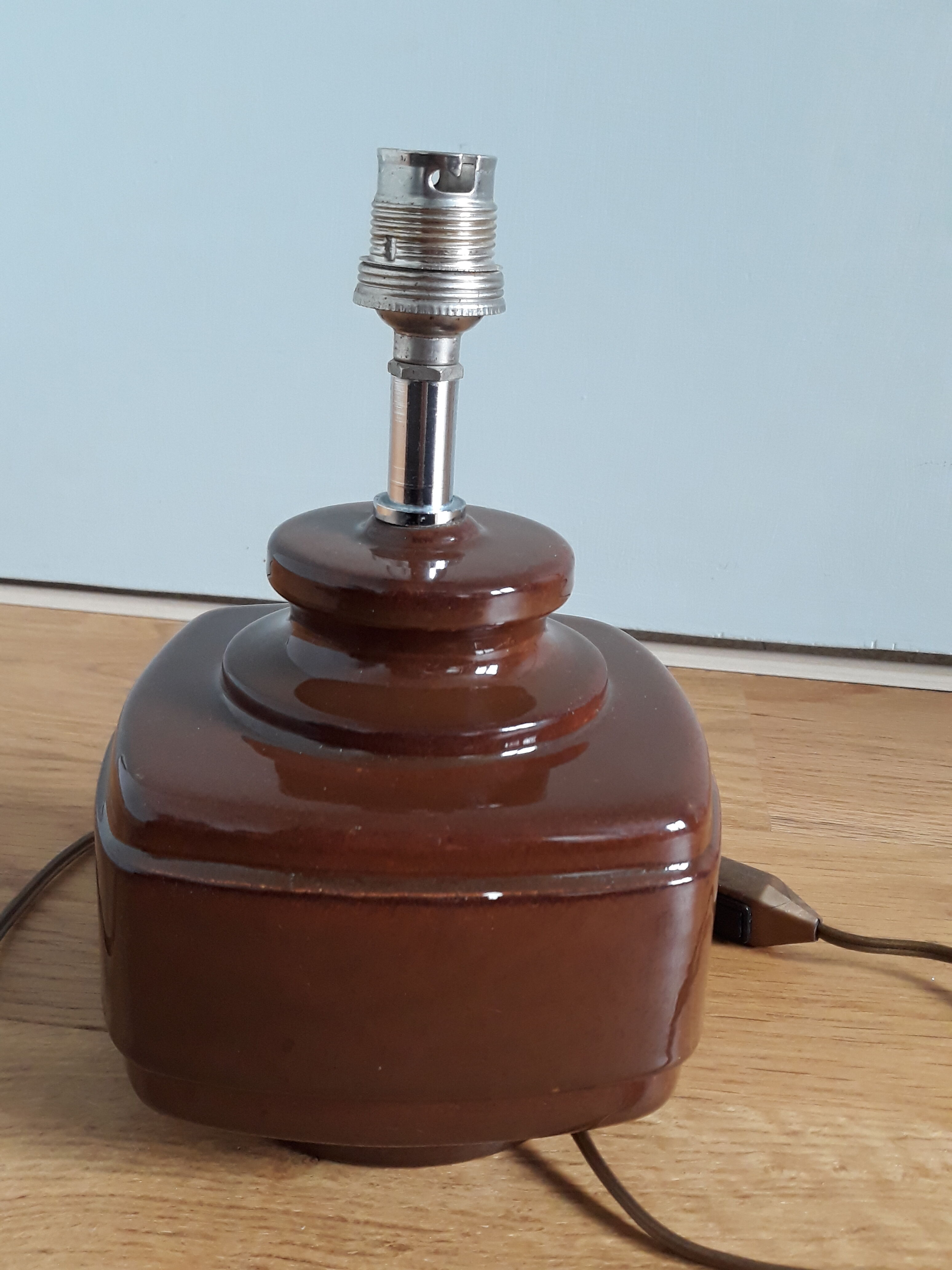 Ceramic table lamp stand