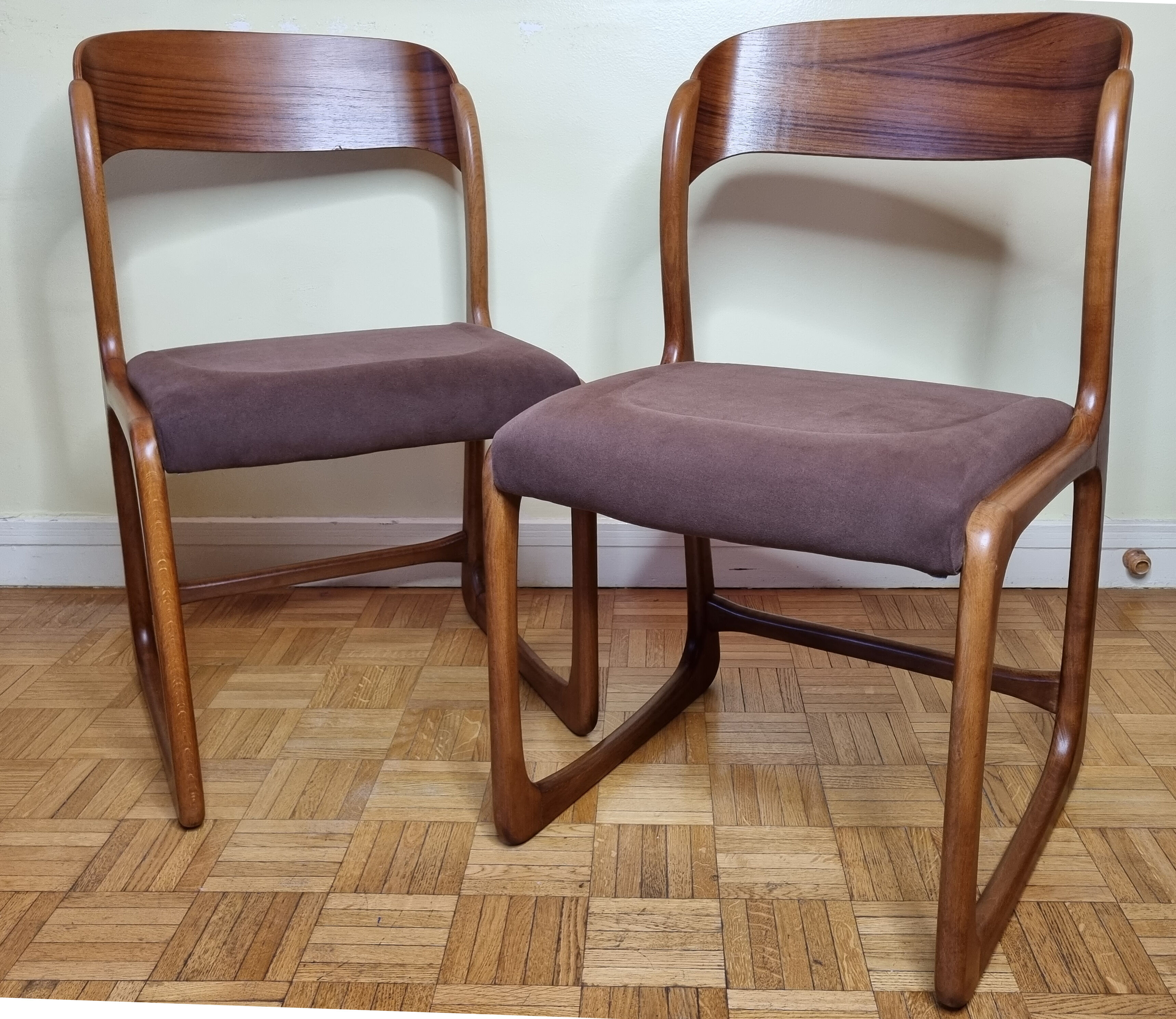 Pair of Baumann chairs model "sled" 1960