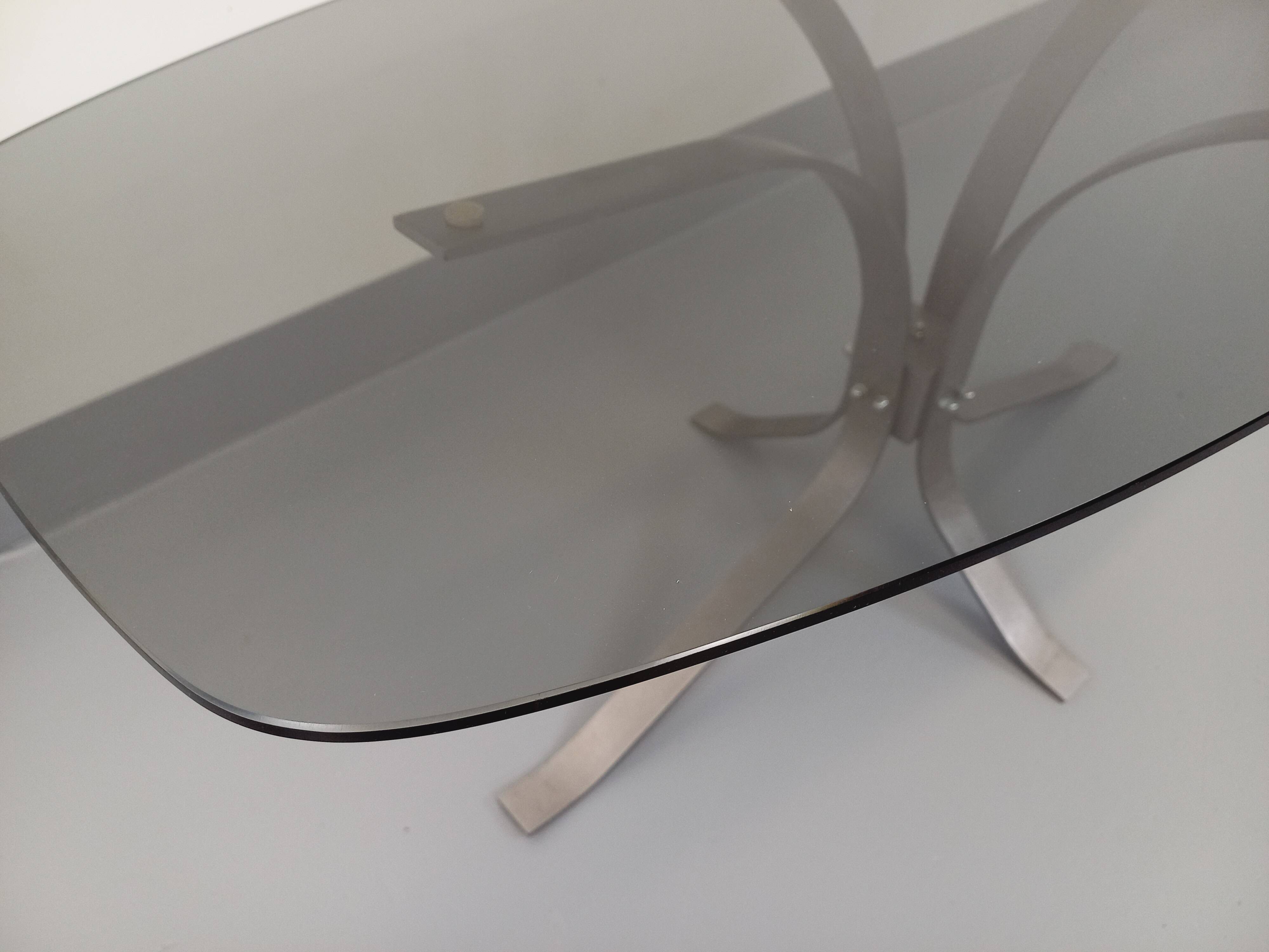 Vintage Rounded Rectangular Oval Coffee Table in Glass and Chromed Metal from the 70s