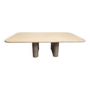 Table basse en travertin, - 1970
