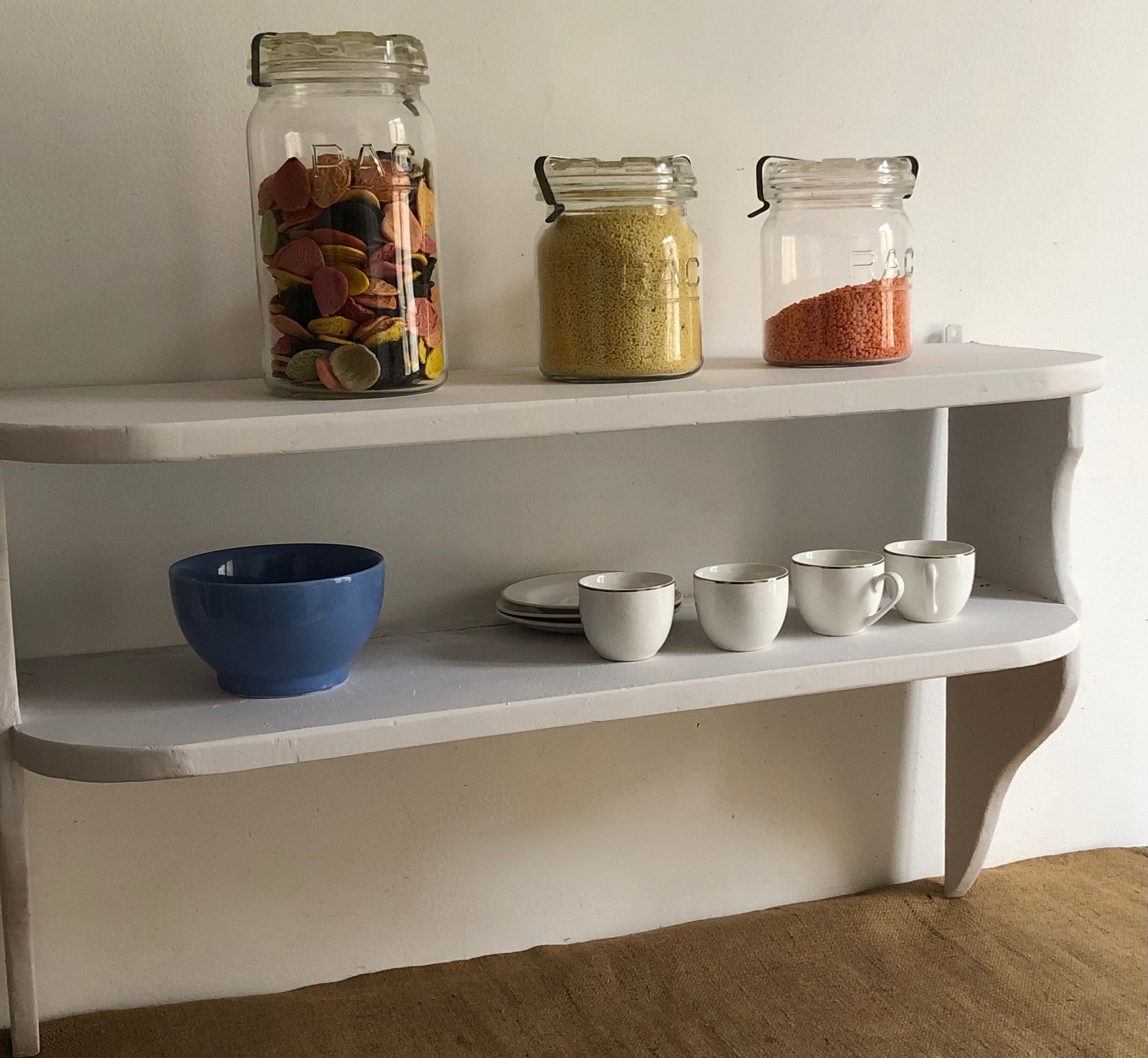 Kitchen shelf, chic countryside