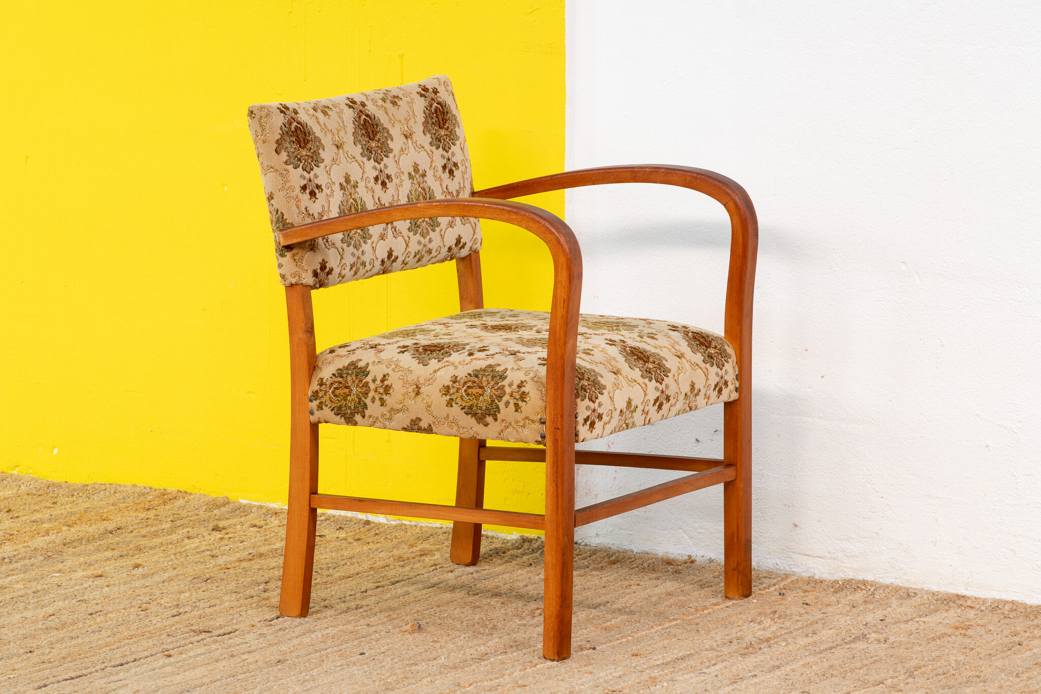 Scandinavian armchair 51.5 cm