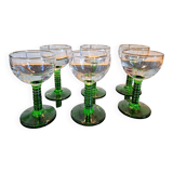 6 white wine glasses