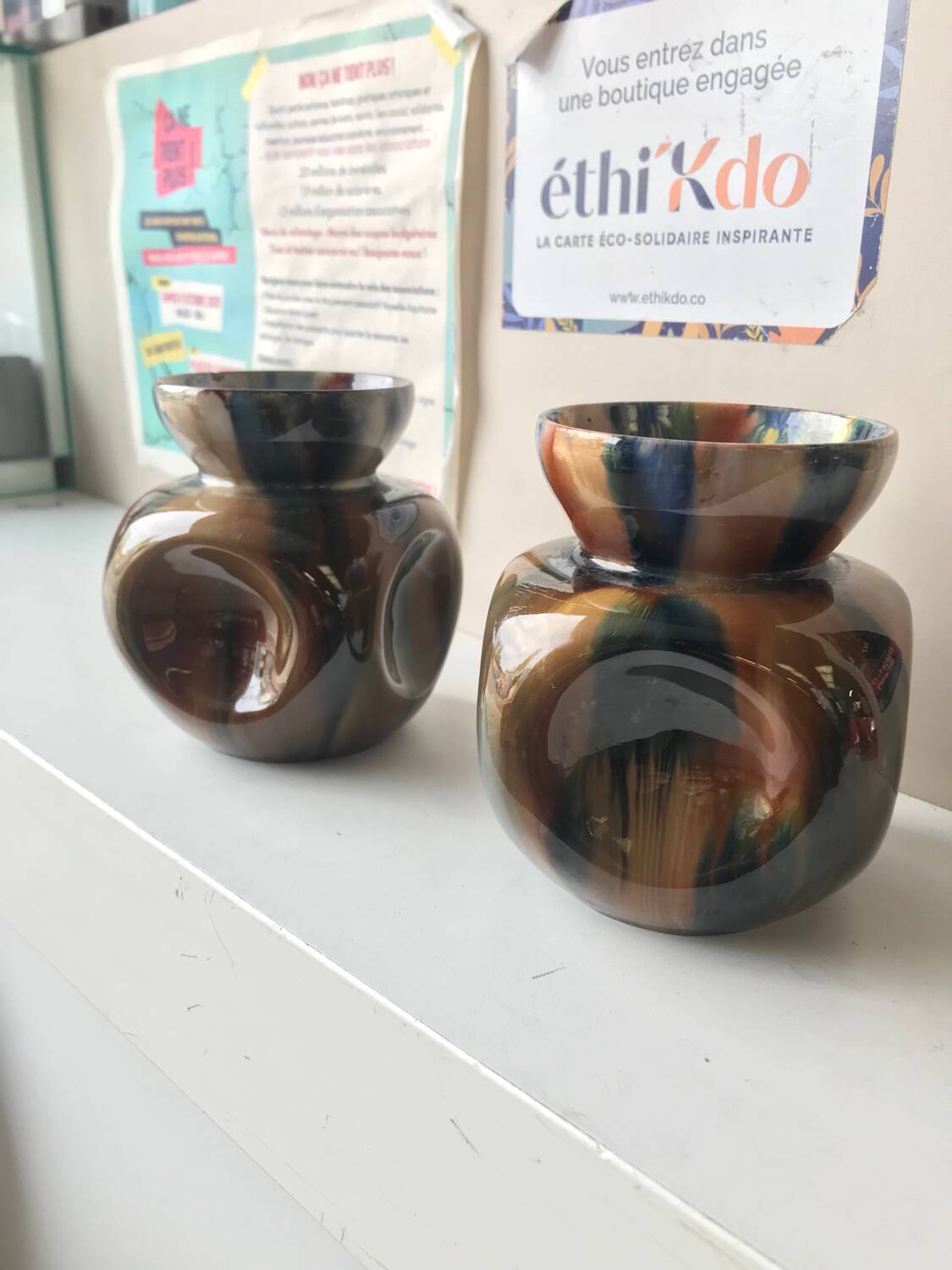 Paire de petits vases grès émaillé multicolore
