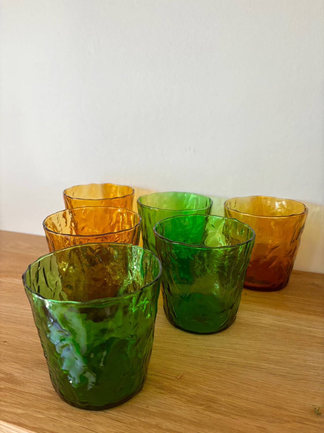 Vintage set of 6 Italian-made glasses, green and amber textured effect