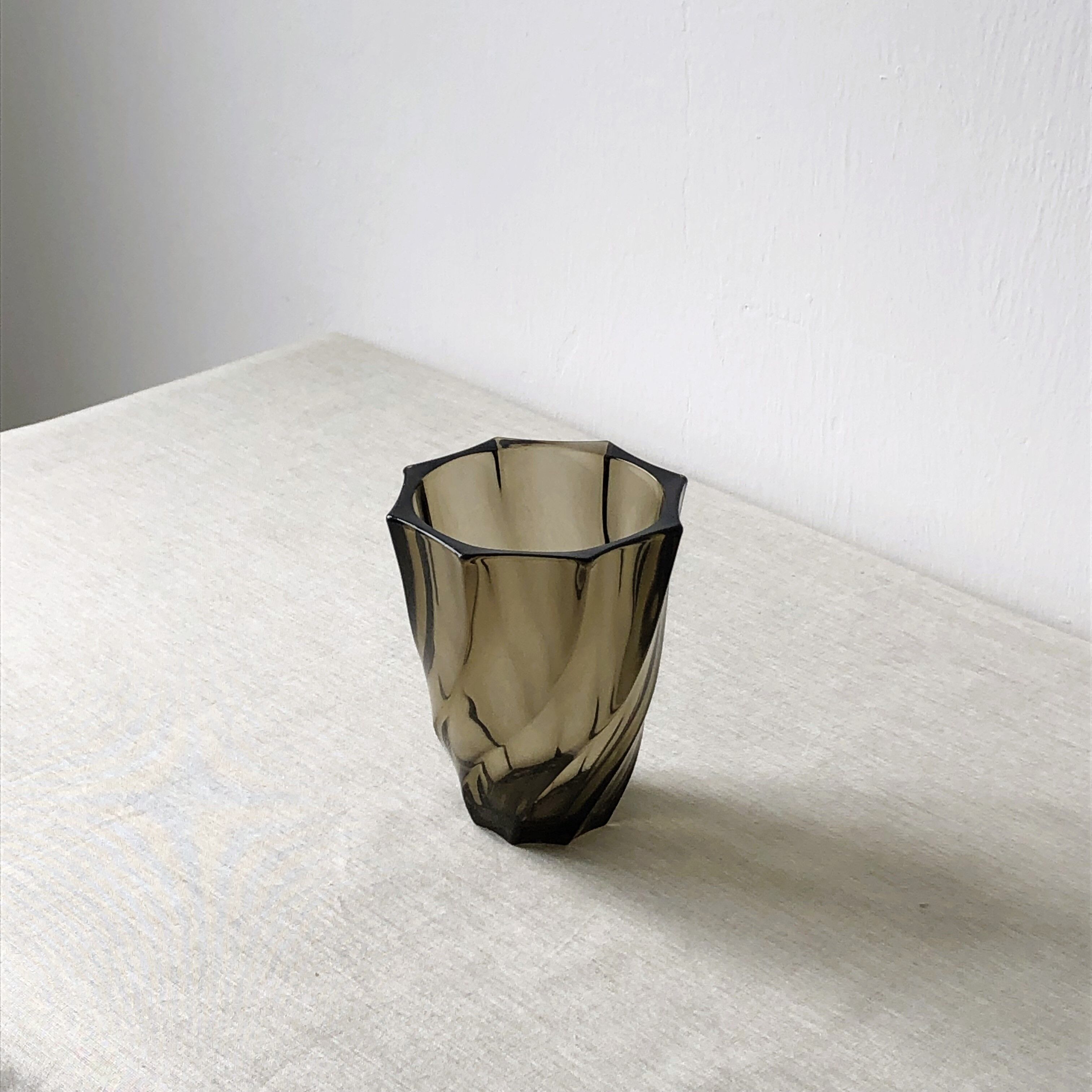 Smoked tourbillon vase glassware Luminarc d'Arques