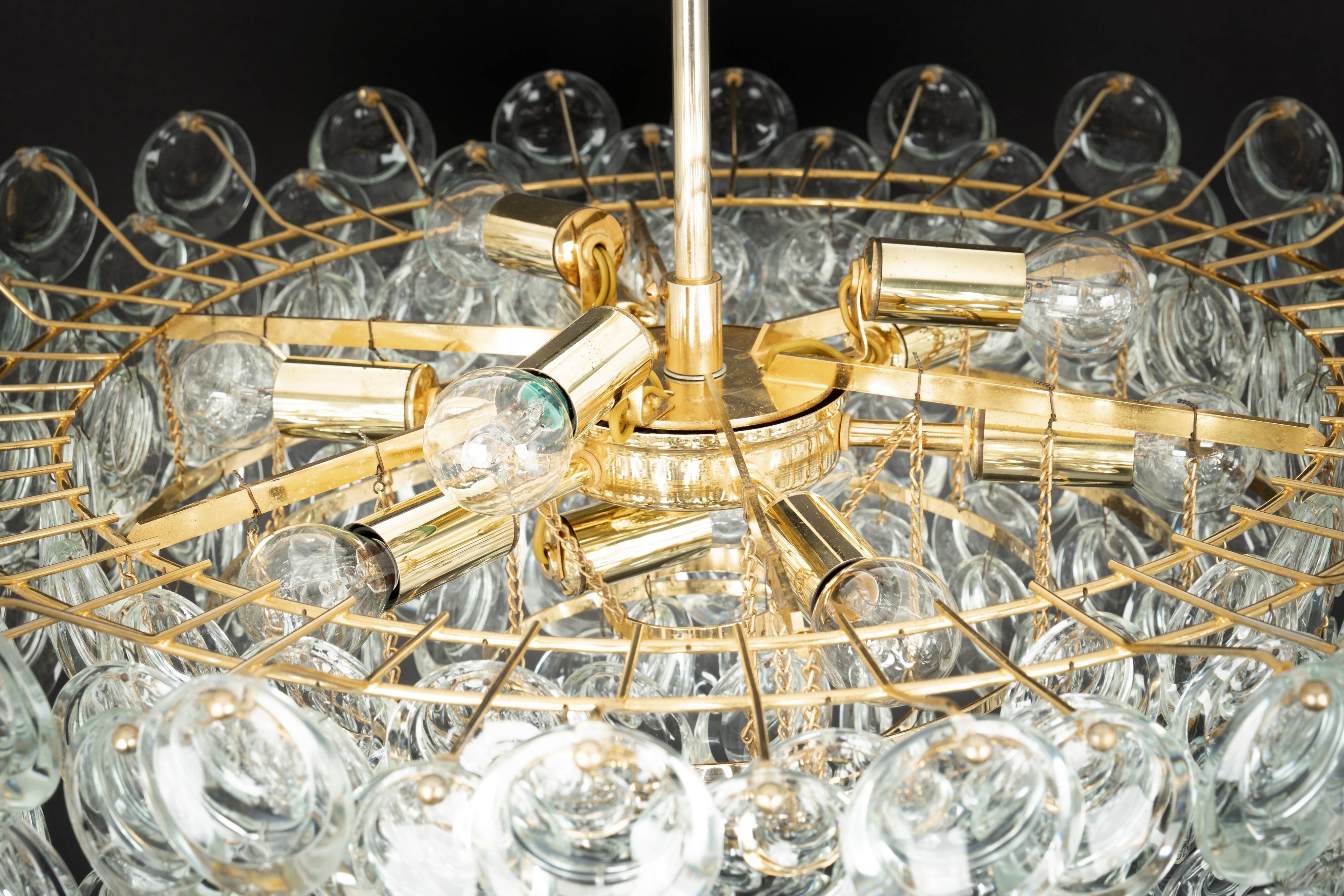 Large chandelier in gilded brass and crystal, Sciolari design by Palwa, Germany, 1970s.