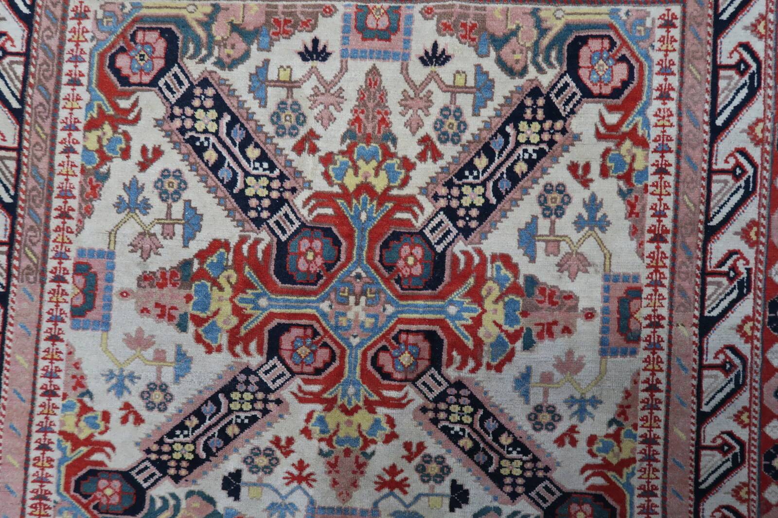 Handmade vintage Caucasian Zeyhur rug 130cm x 228cm 1950s