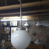 Pendant lamp with opaline ball