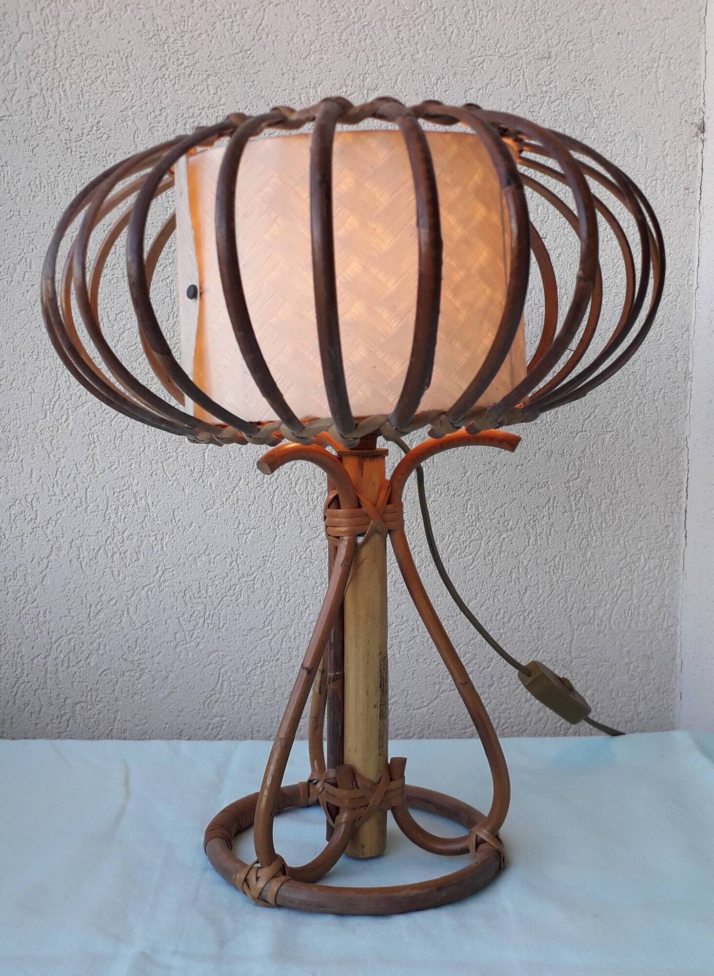 Lampe en rotin
