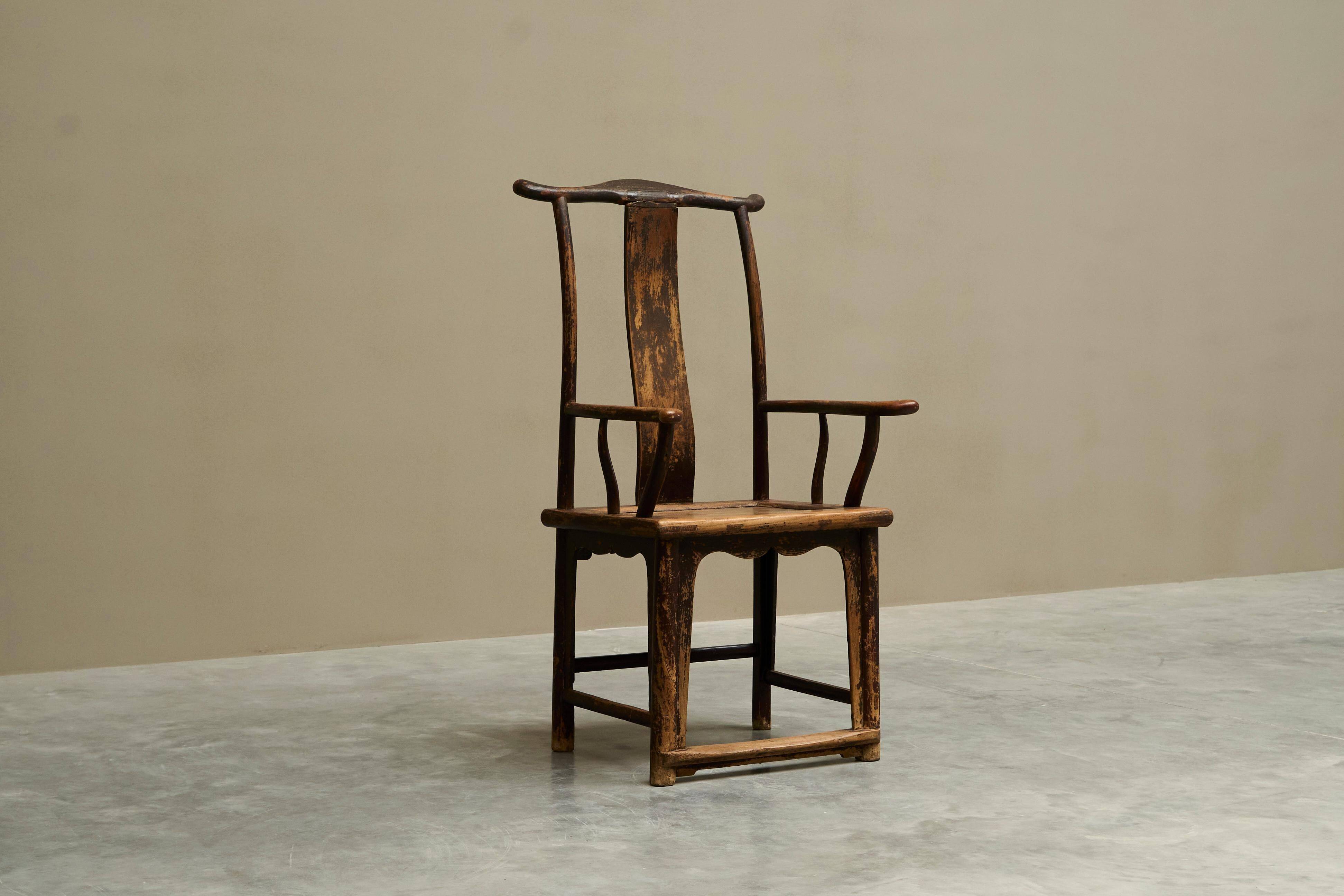 Chinese chair with yoke back in lacquered pear wood, 18th century
