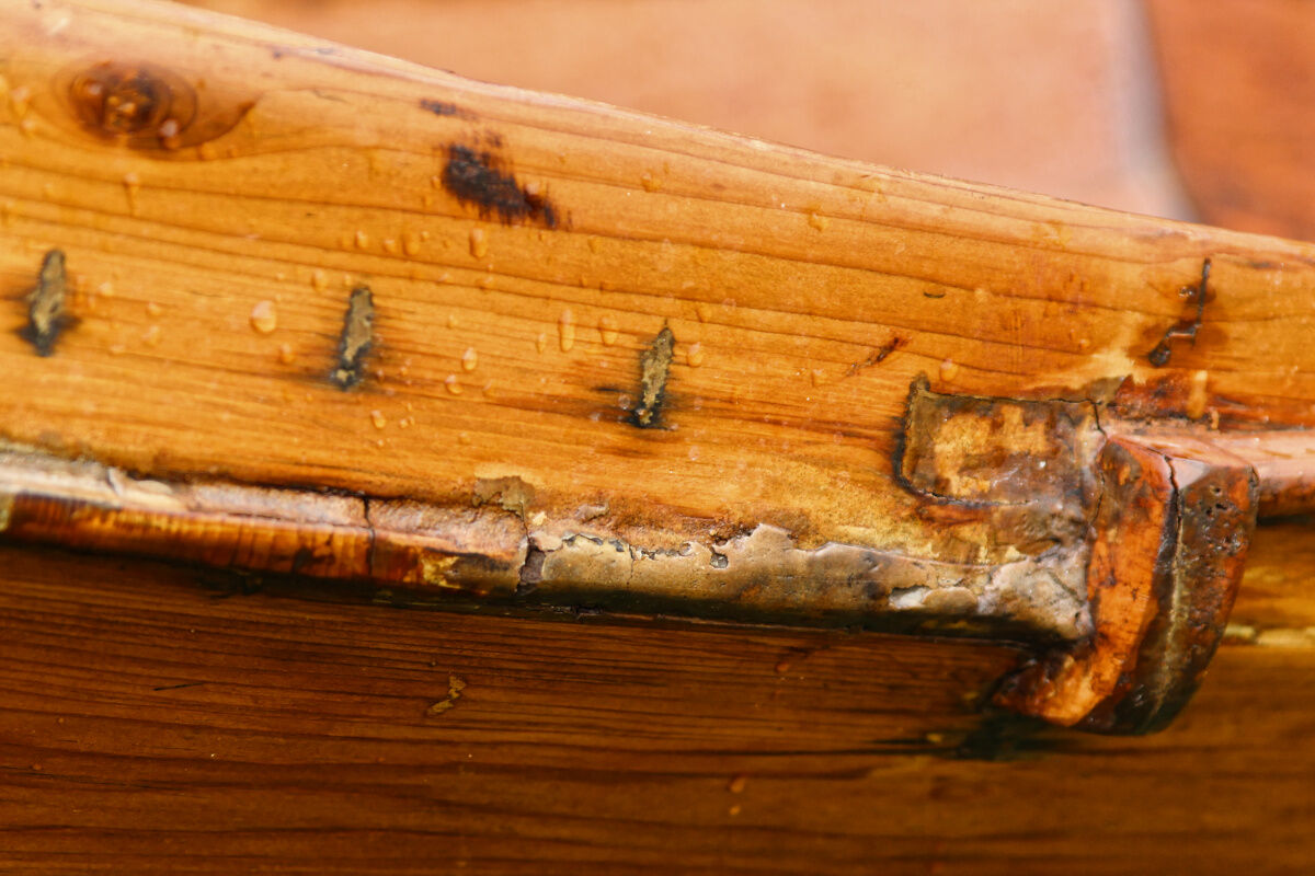 Ancient Picardy boat in solid wood