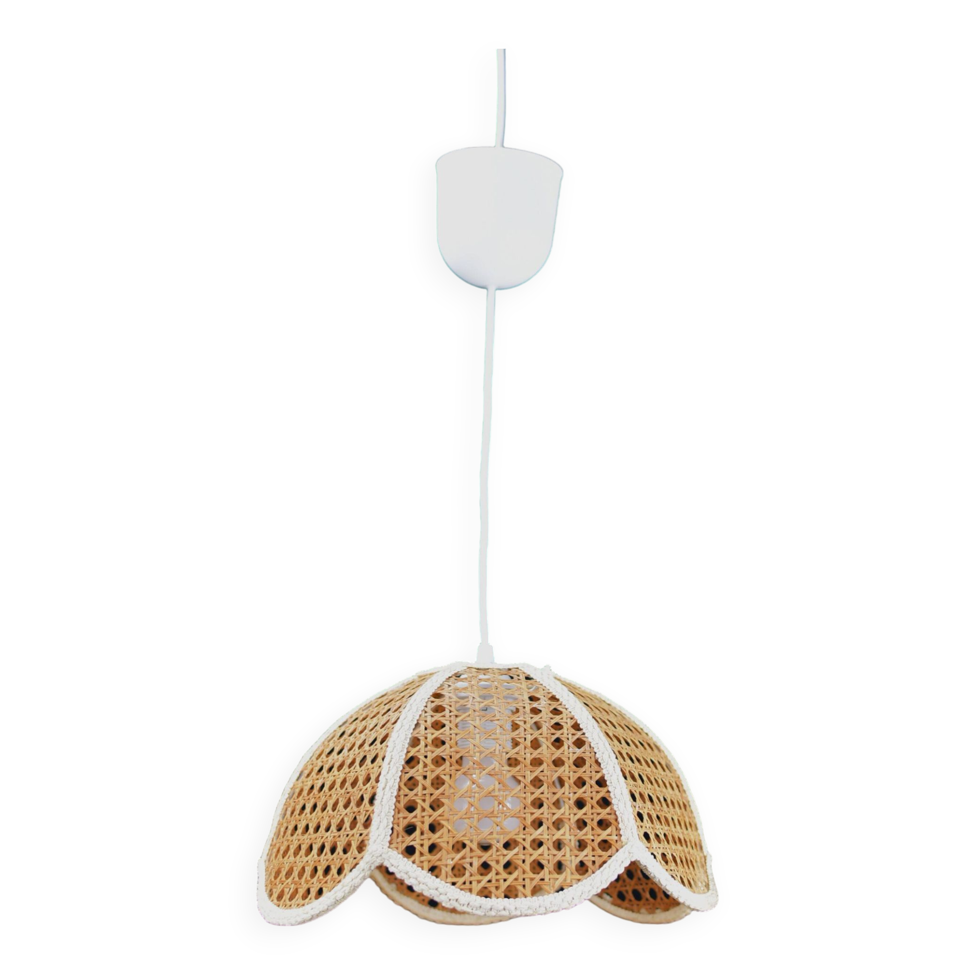Rattan pendant light