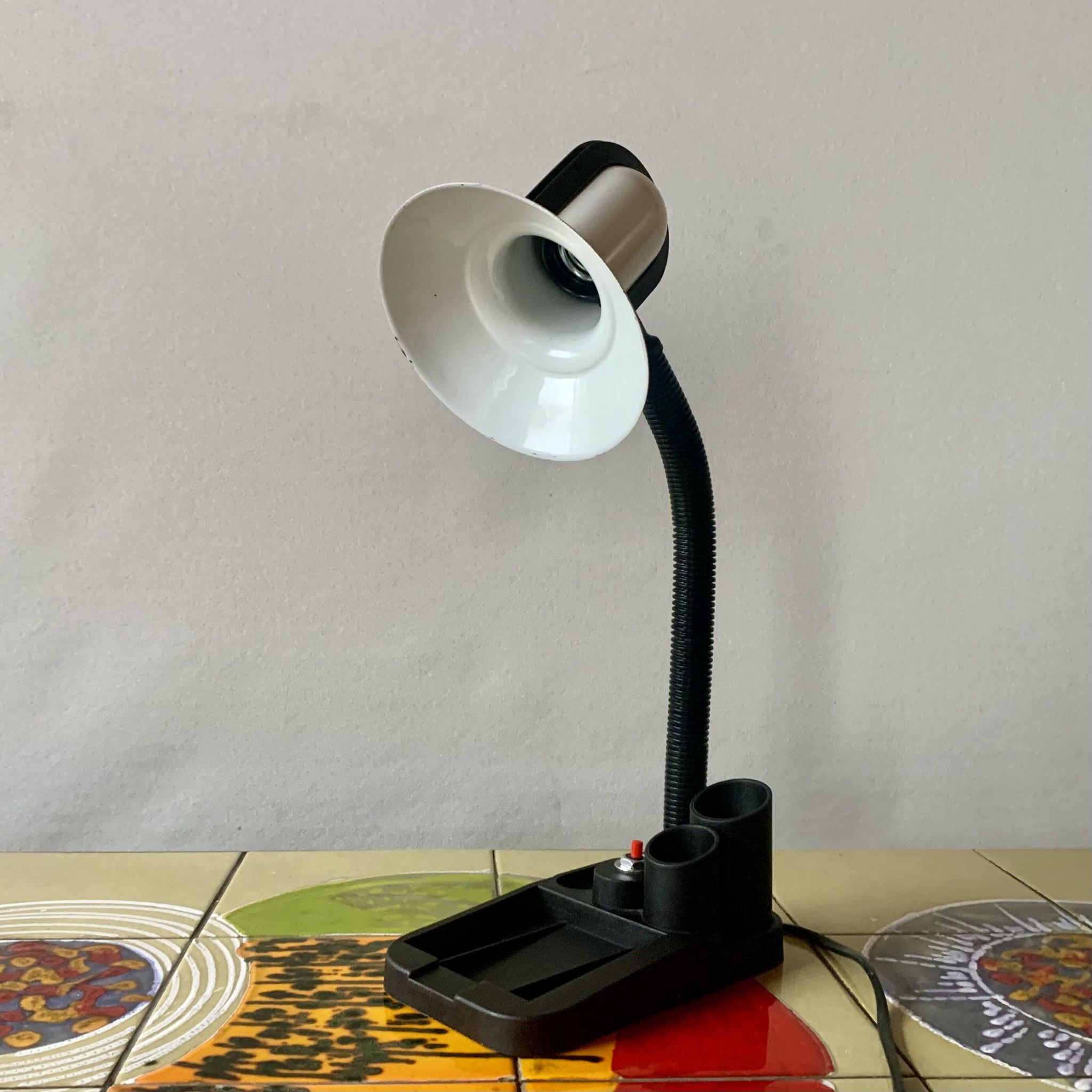 Fase vintage black and white desk lamp