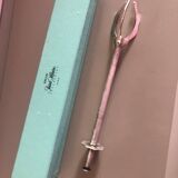 Ice cube tongs