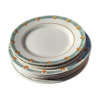 Series of 6 flat plates and 3 vintage dessert plates from St Amand