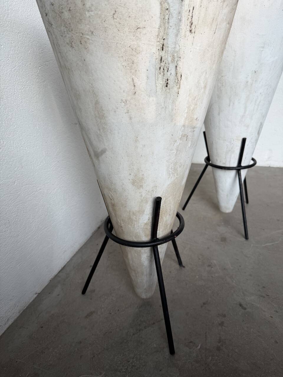 Willy Guhl planter cones x2