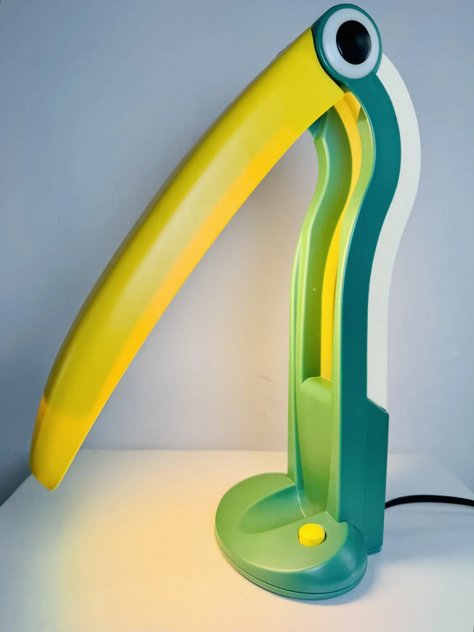 Toucan Desk Lamp By H.T. Huang For Huangslite, Taiwan, 1990S