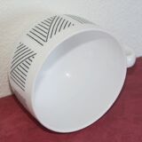 Vintage Luminarc "Jumbo" cup 70/80