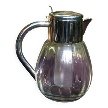 Large Pitcher Refresher Pitcher with Ice Bulb