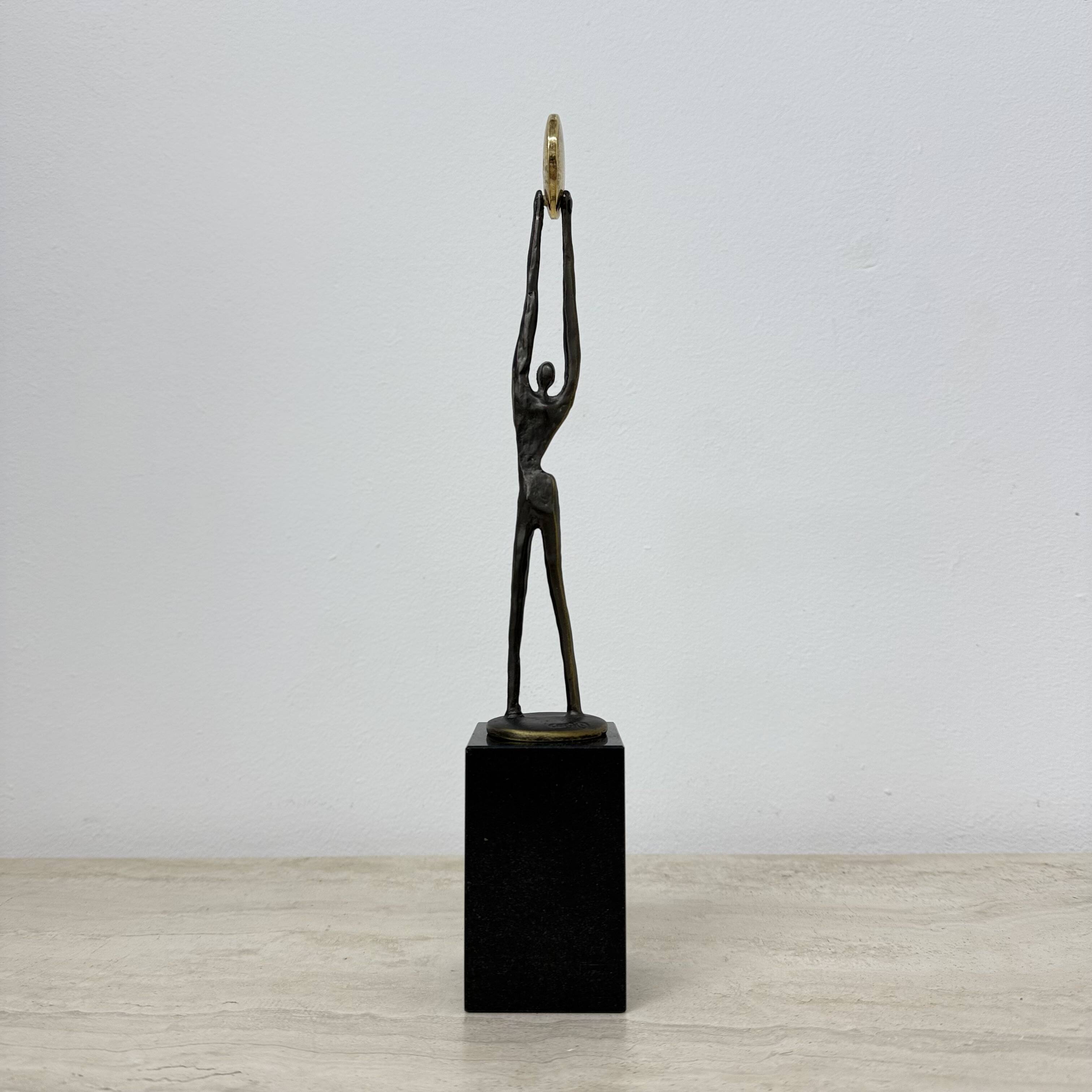 Corry van Ammerlaan for Artihove sculpture