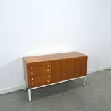 Fineer dressoir uit Zweden met wit stalen poten