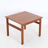 Illum Wikkelsø / Niels Eilersen “Capella” teak side table / 1960s / Danish modern design