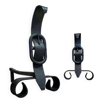 Pair of fire dogs "belt buckle"