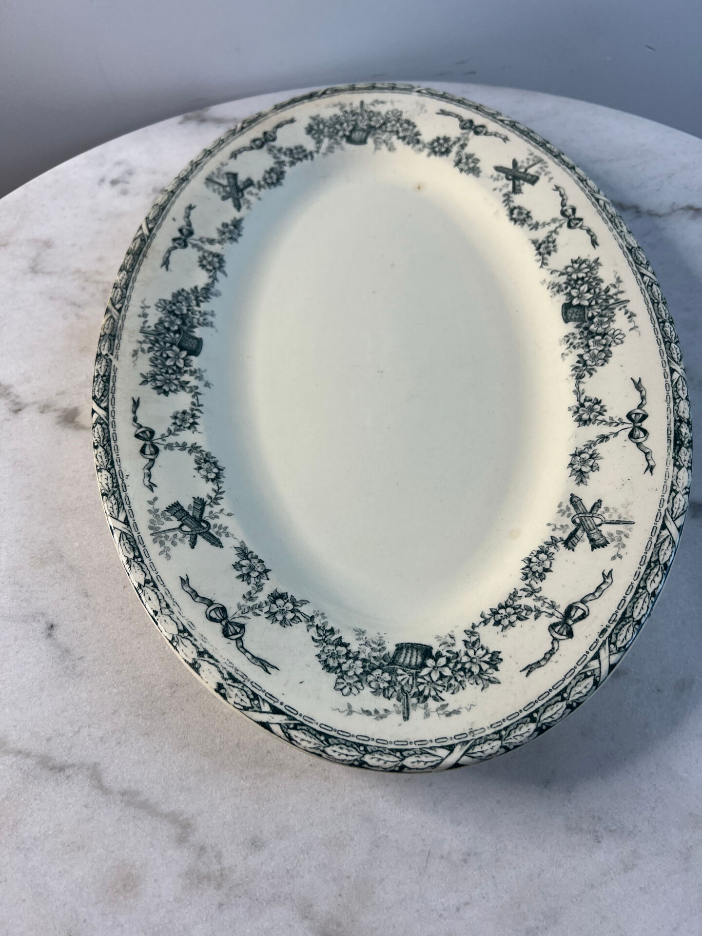 Grand plat ovale en terre de fer 41x27cm