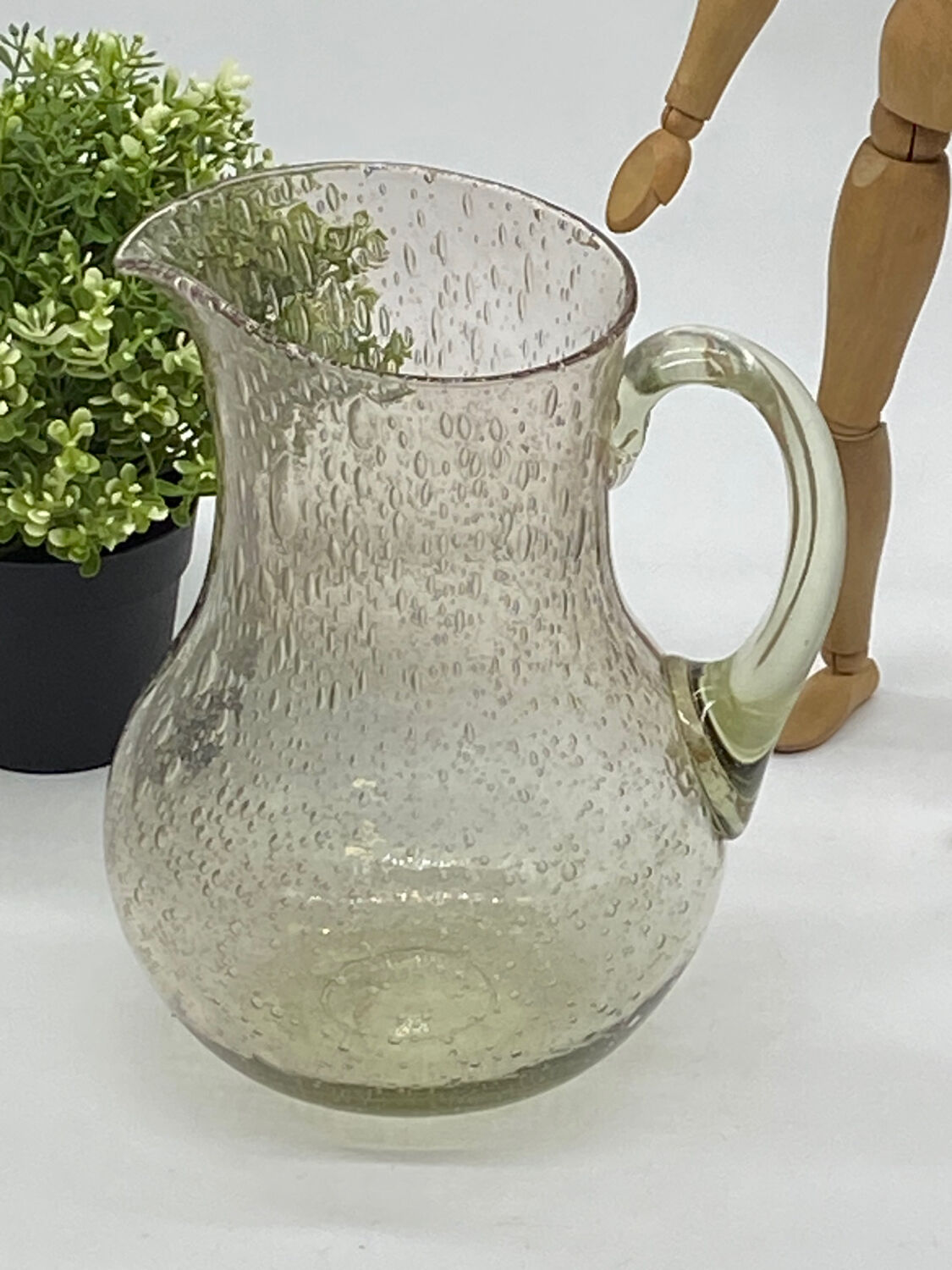 Pitcher / pitcher bubbled glass, biot, vintage,