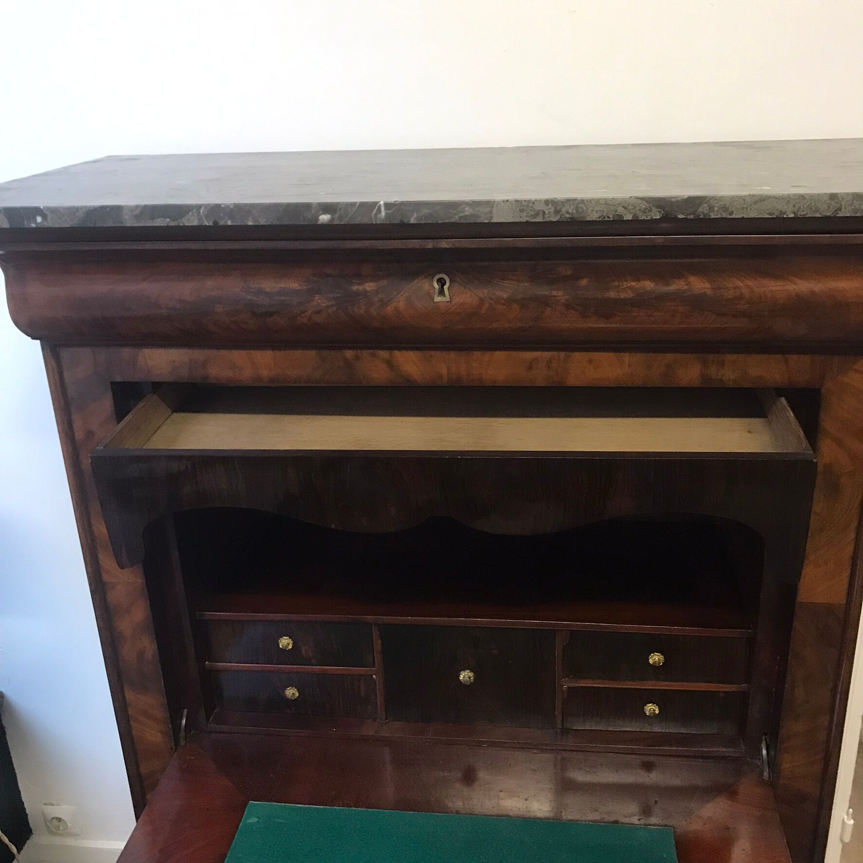 Secrétaire Louis Philippe placage en Acajou de cuba