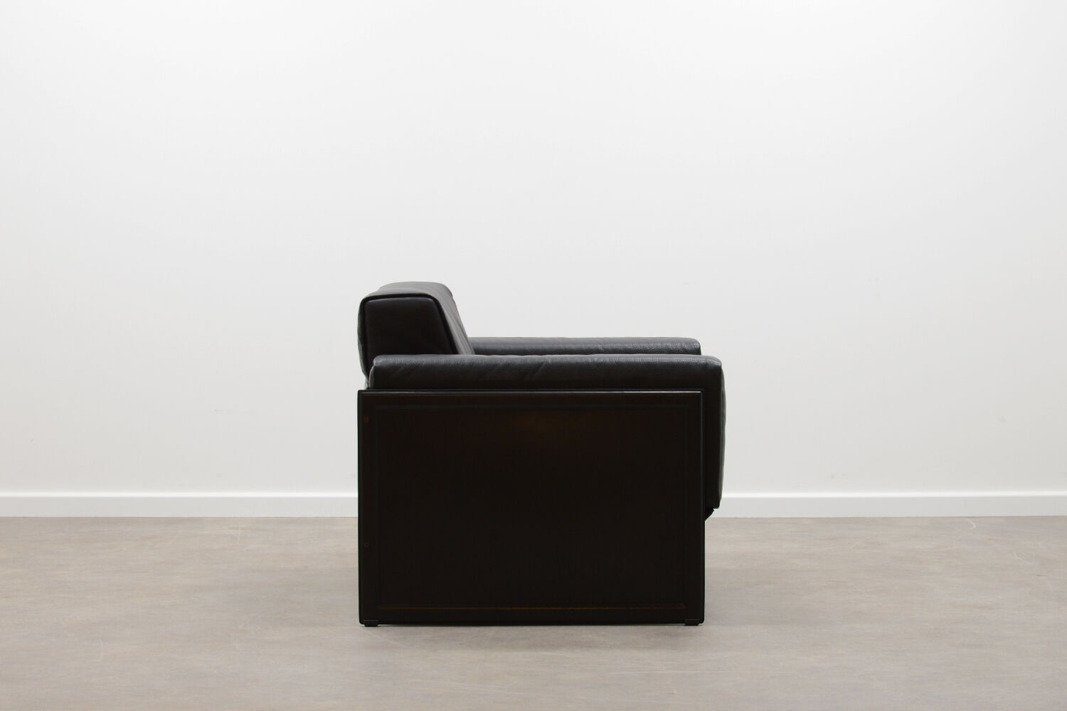 Korium KM 3/1 armchair by Tito Agnoli for Matteo Grassi, 80s Italy.