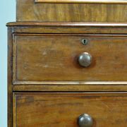 Cabinet en acajou victorien, vers 1860