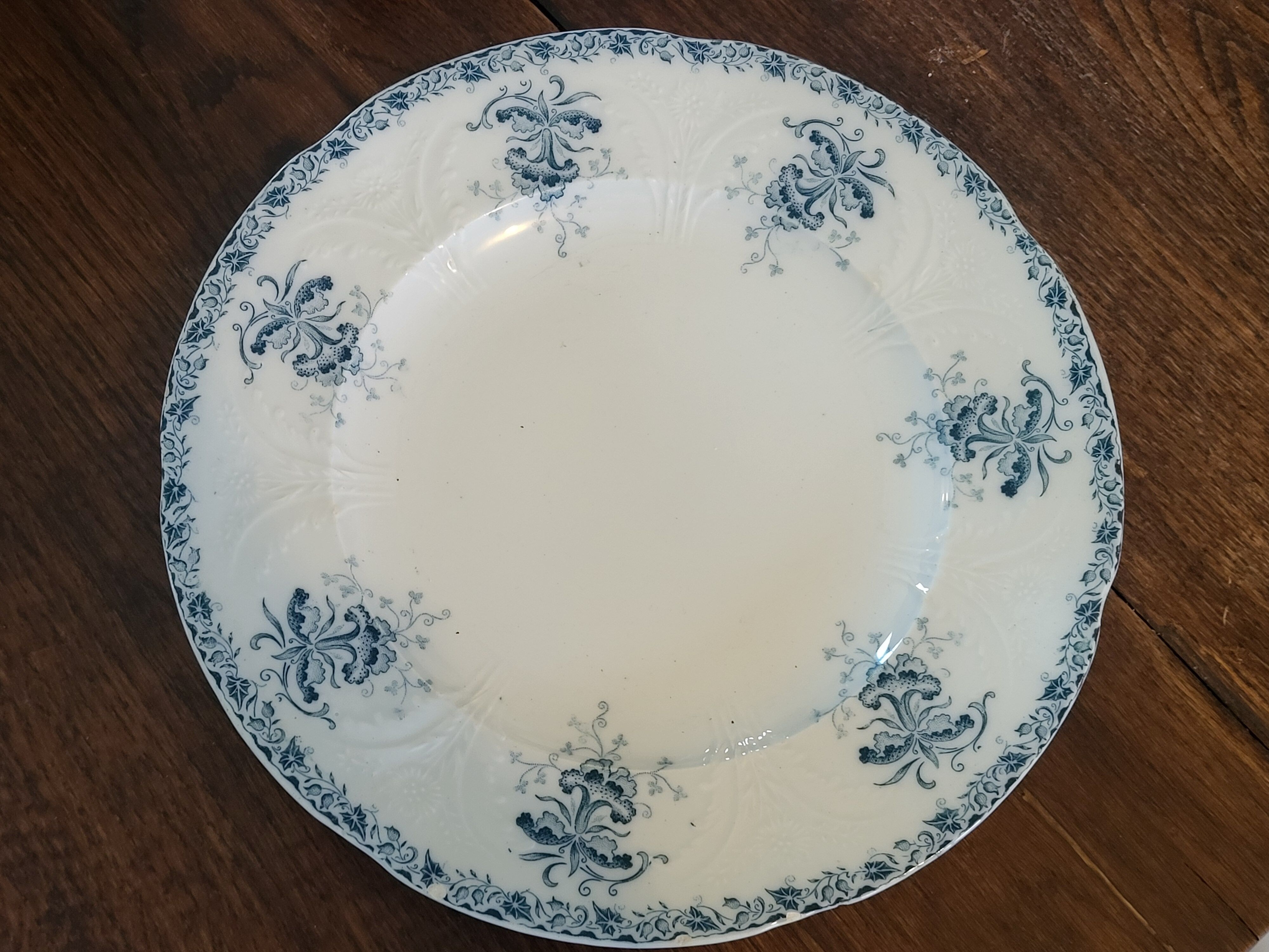 Old earthenware plate – Saint-Amand & Hamage (Nord)
