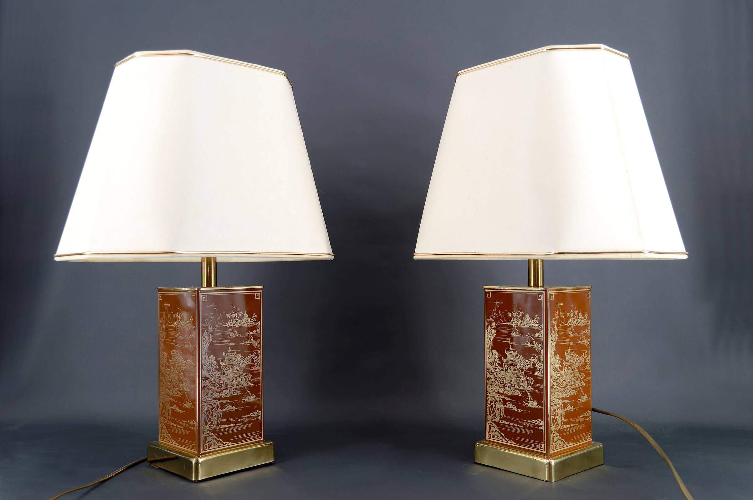 Pair of Chinese and Japanese Style Lamps