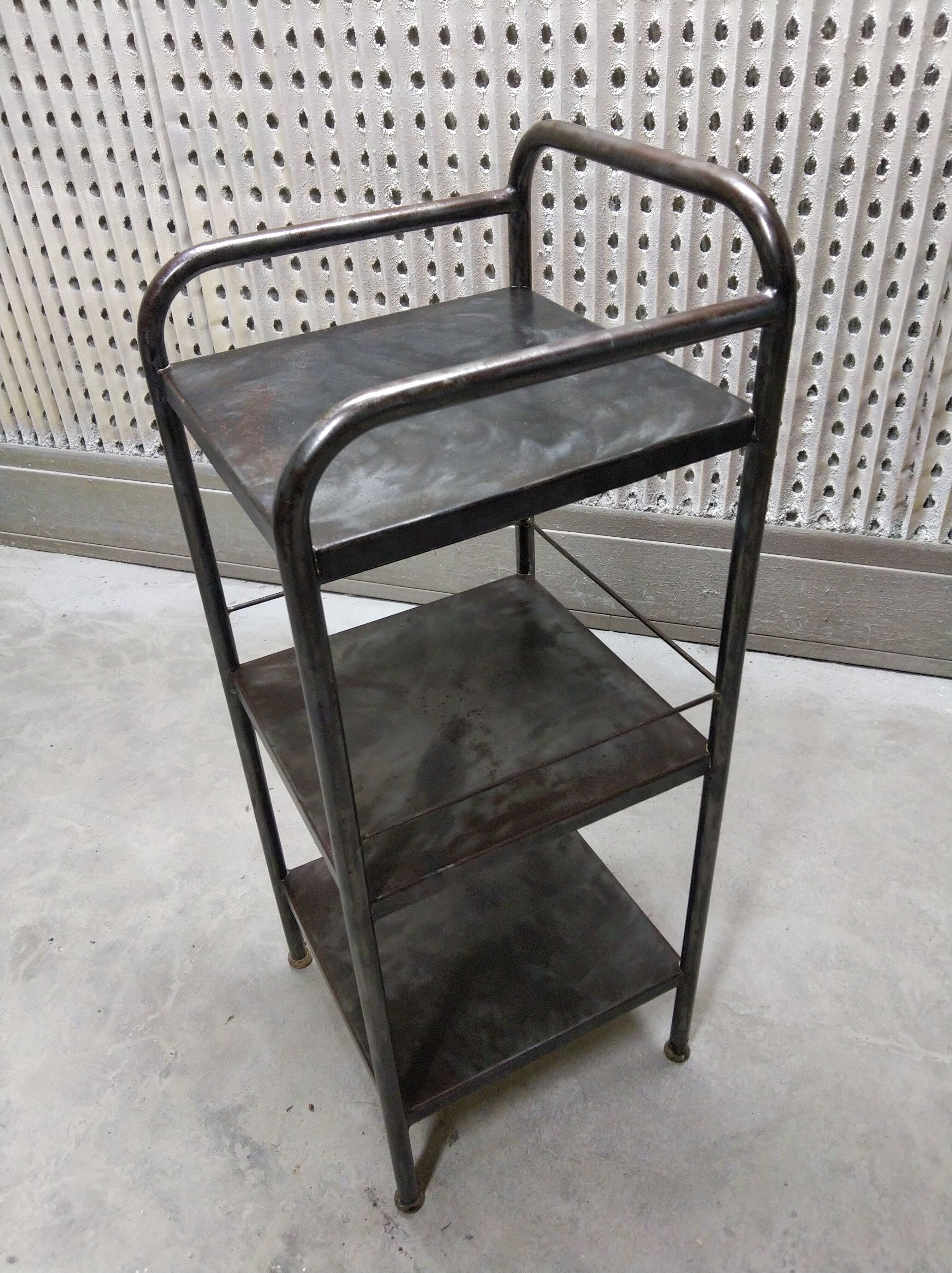 High bedside in steel industrial