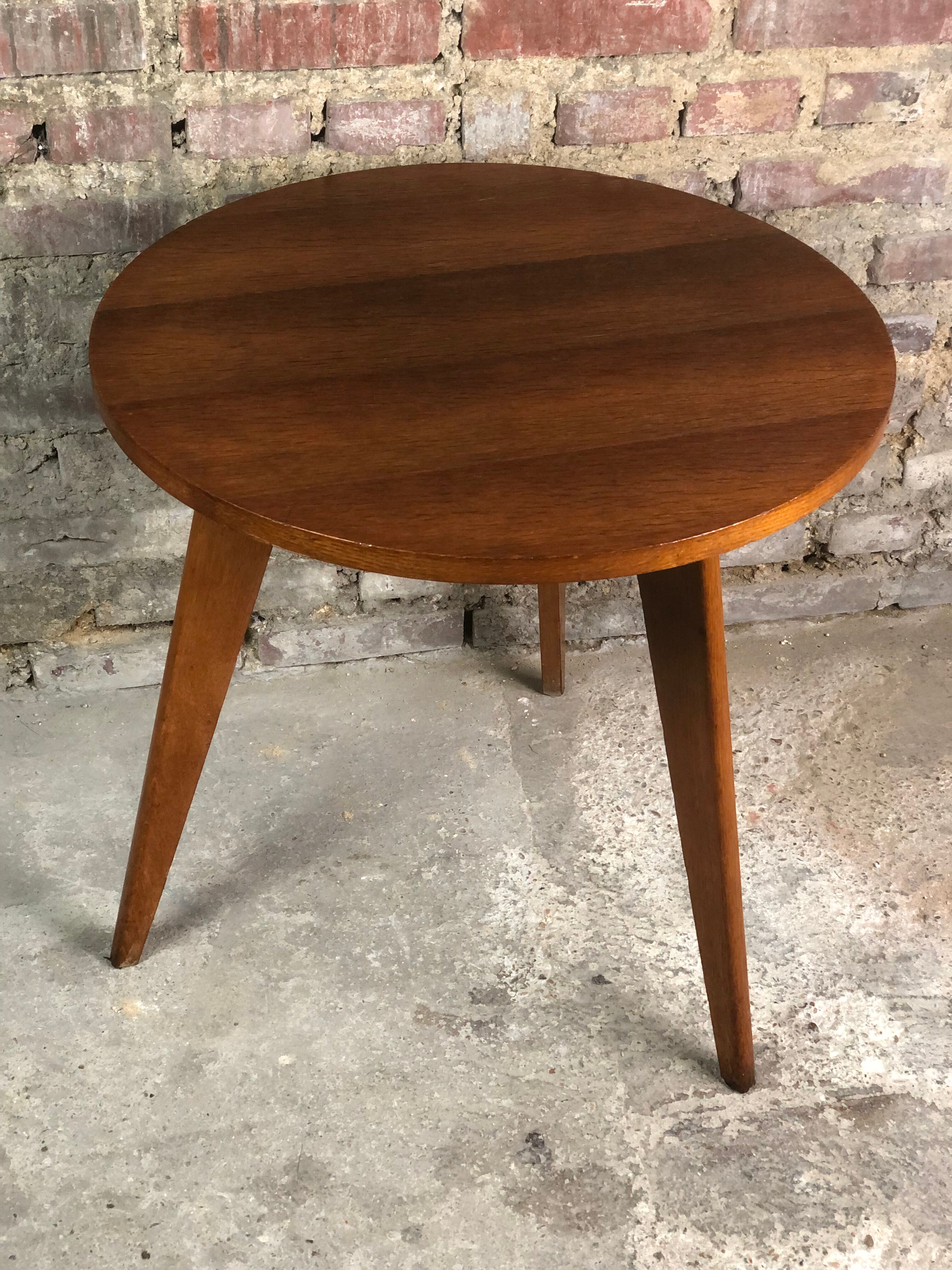 Vintage pedestal table in beech veneer 50'S