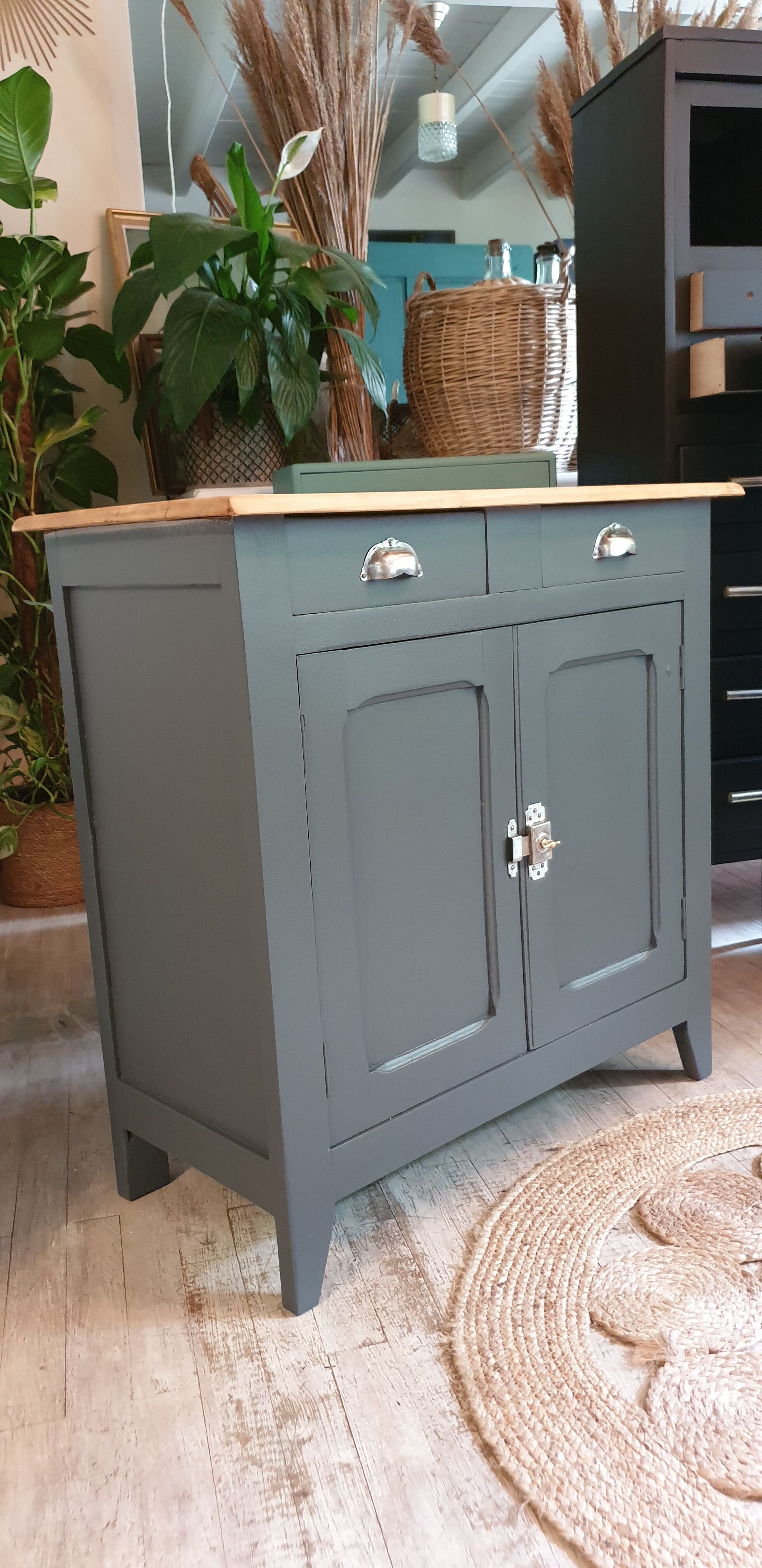 Grey Parisian buffet