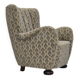 1960s, Danish relax chair, original condition, furniture velour, beech wood legs.