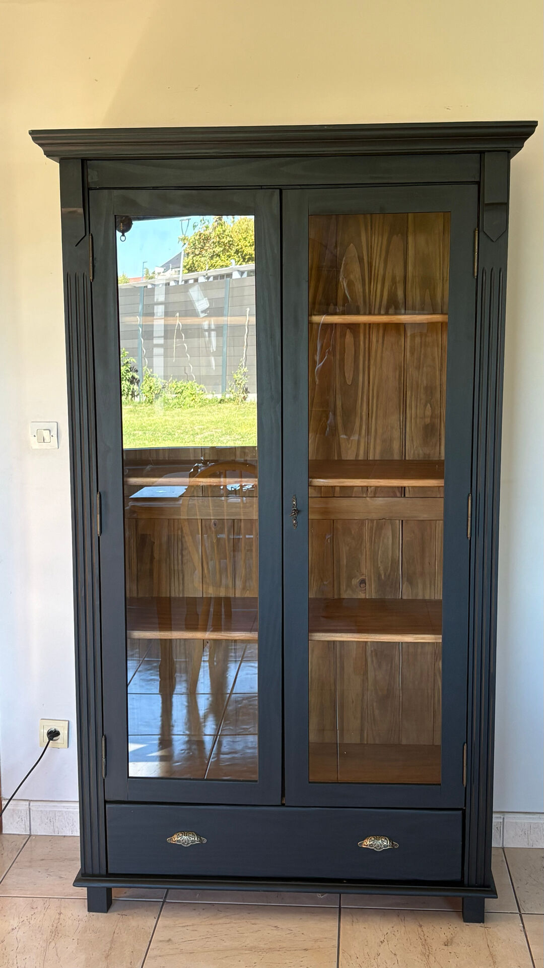 Black display cabinet