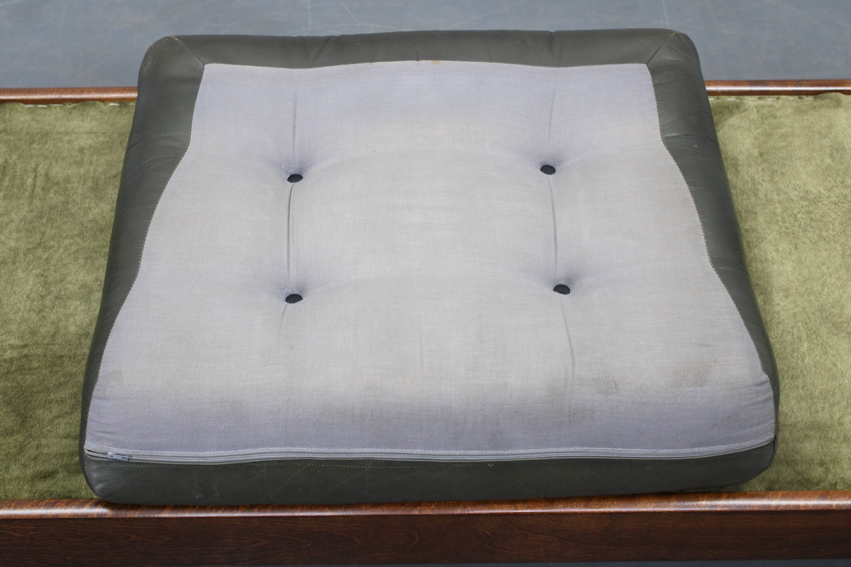 Mid-century Czechoslovak green leather sofa, 1970s