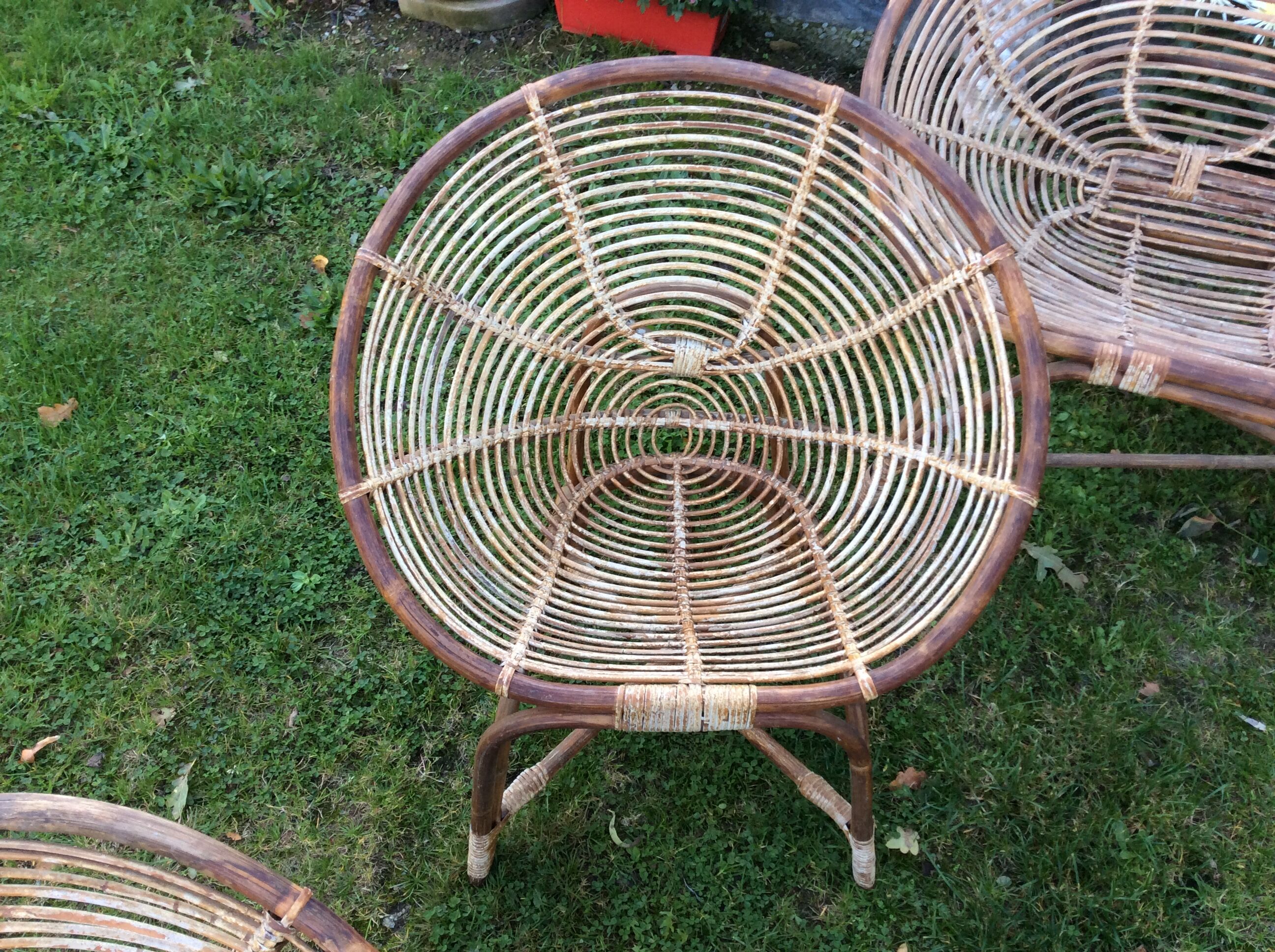 Set of 4 armchairs and 1 vintage rattan bench (5 pieces) inseparable.