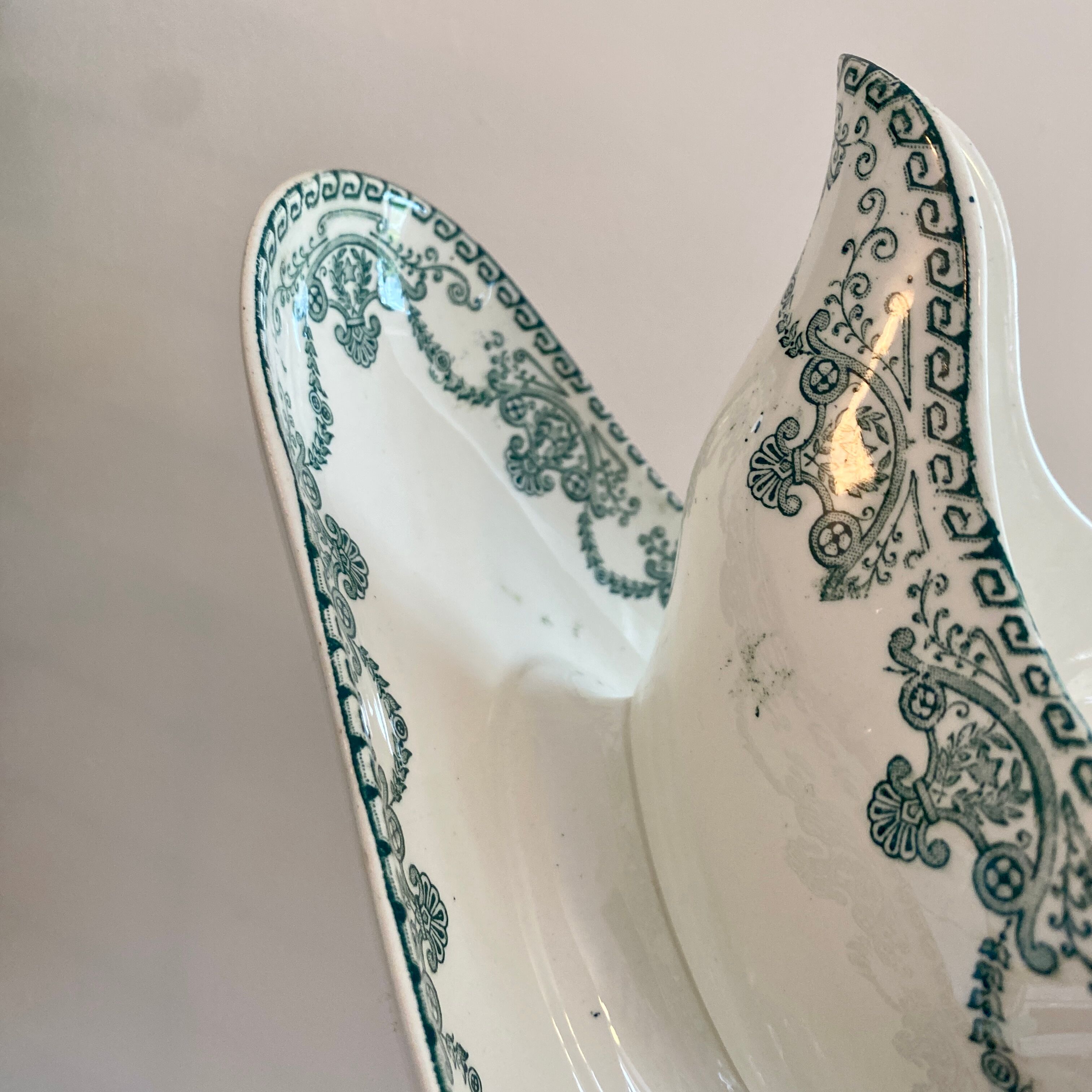 Vintage saucière in iron earth, au chatelet de longwy