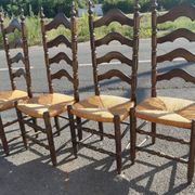 Série de 4 chaises en chêne à haut dossier