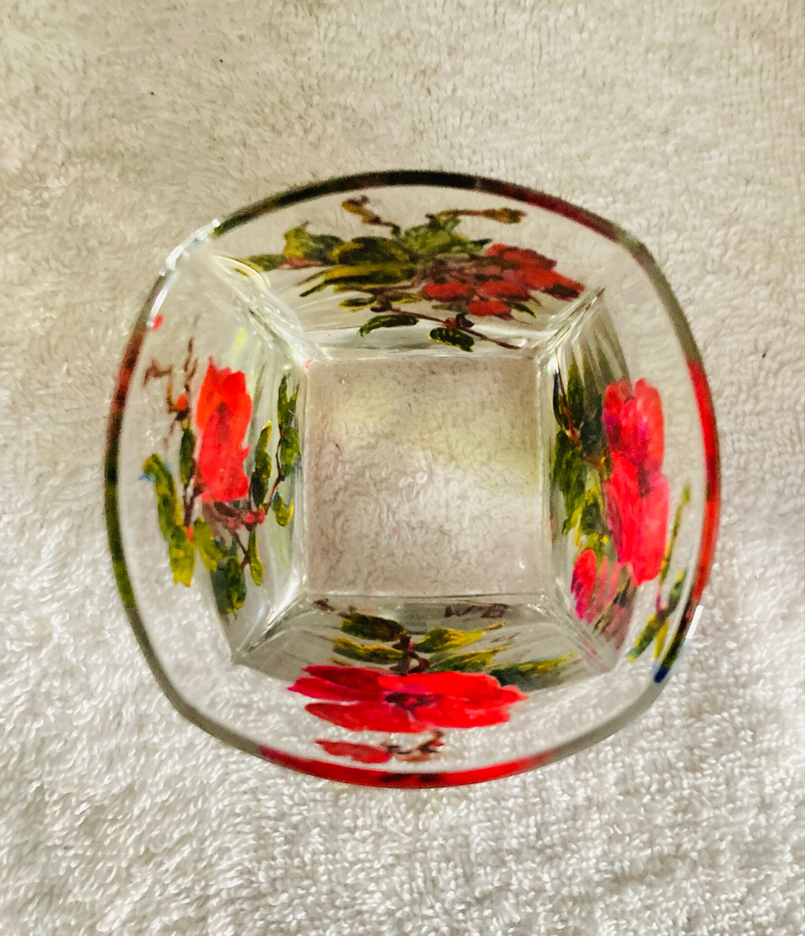 Unique whisky glass with a poppy design, handmade and signed by M.B.