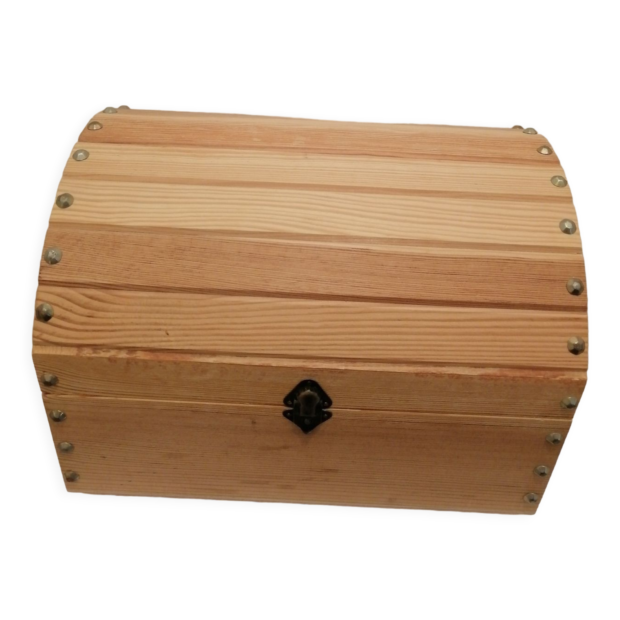 Coffre a trésor en bois dessus bombe