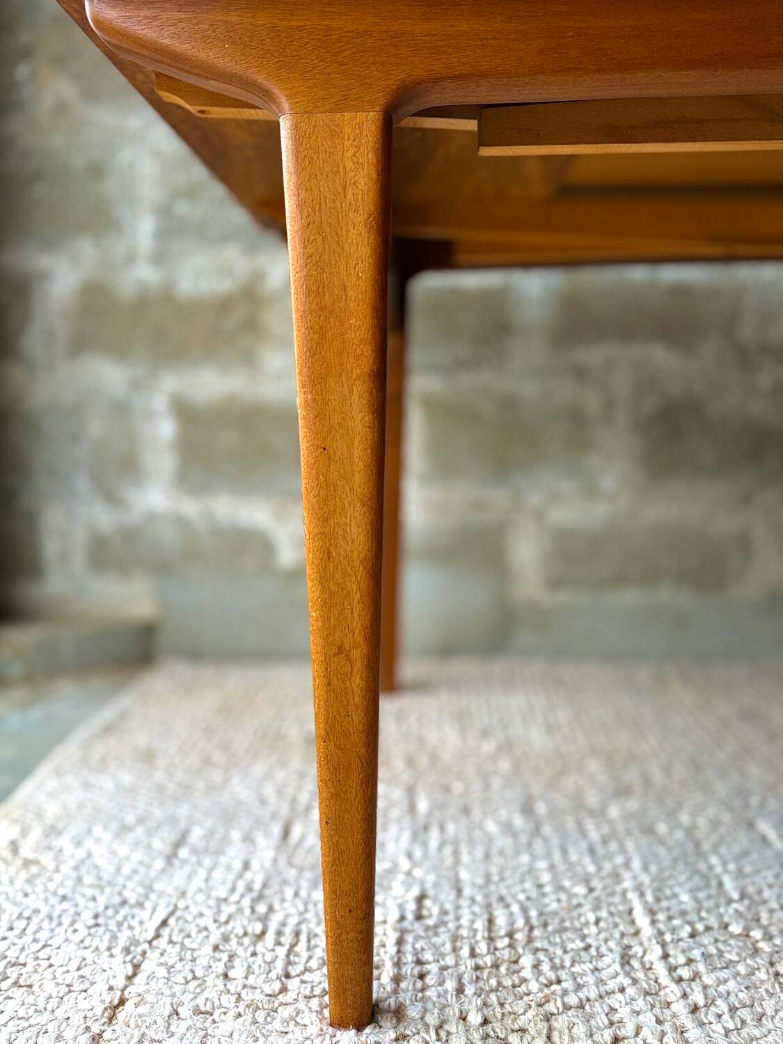 Scandinavian teak table with extensions, 1960s/70s.