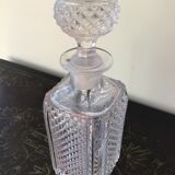 Fully chiseled crystal decanter