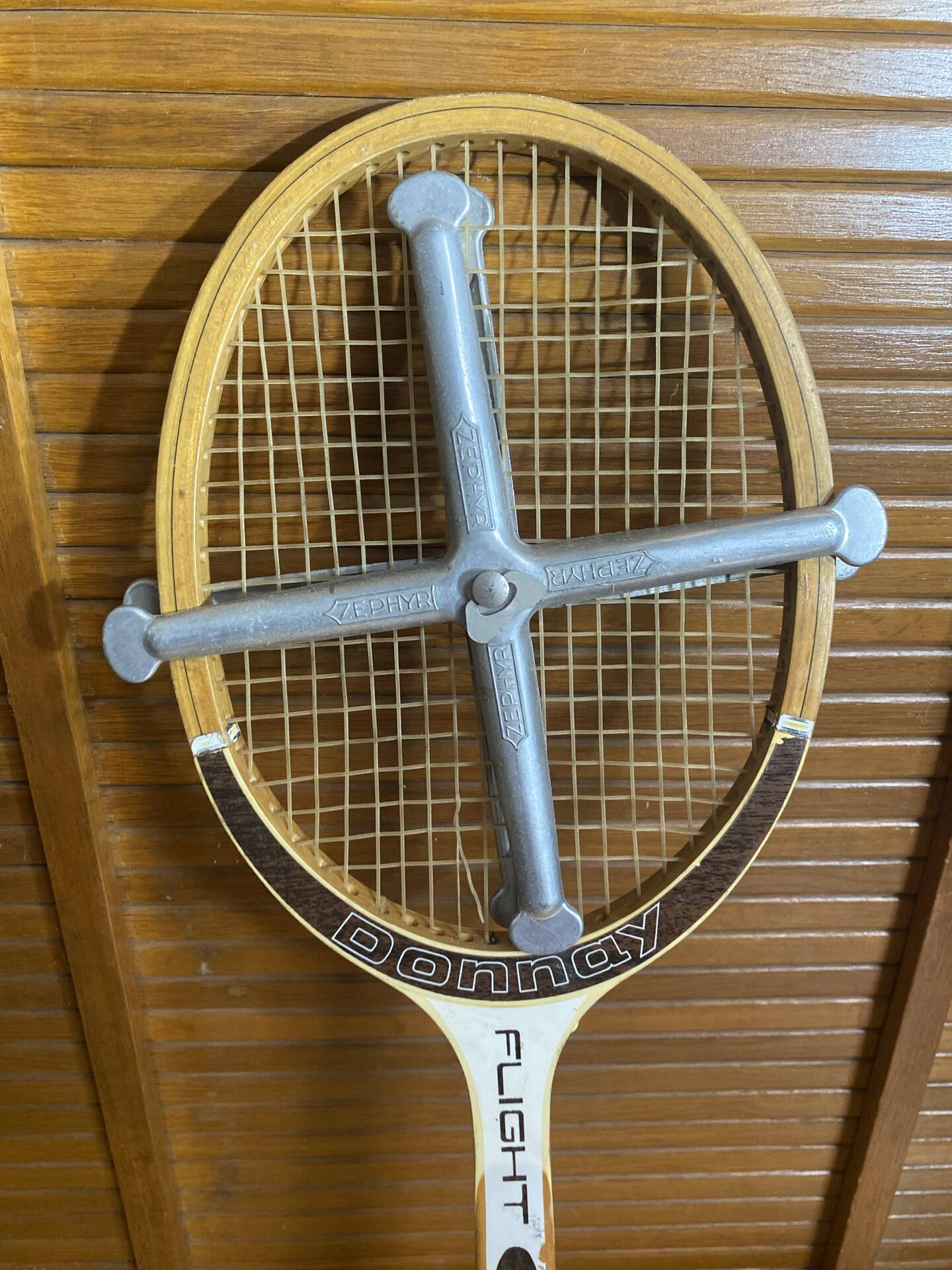Vintage dunlop flight wooden tennis racket + zéphyr protection