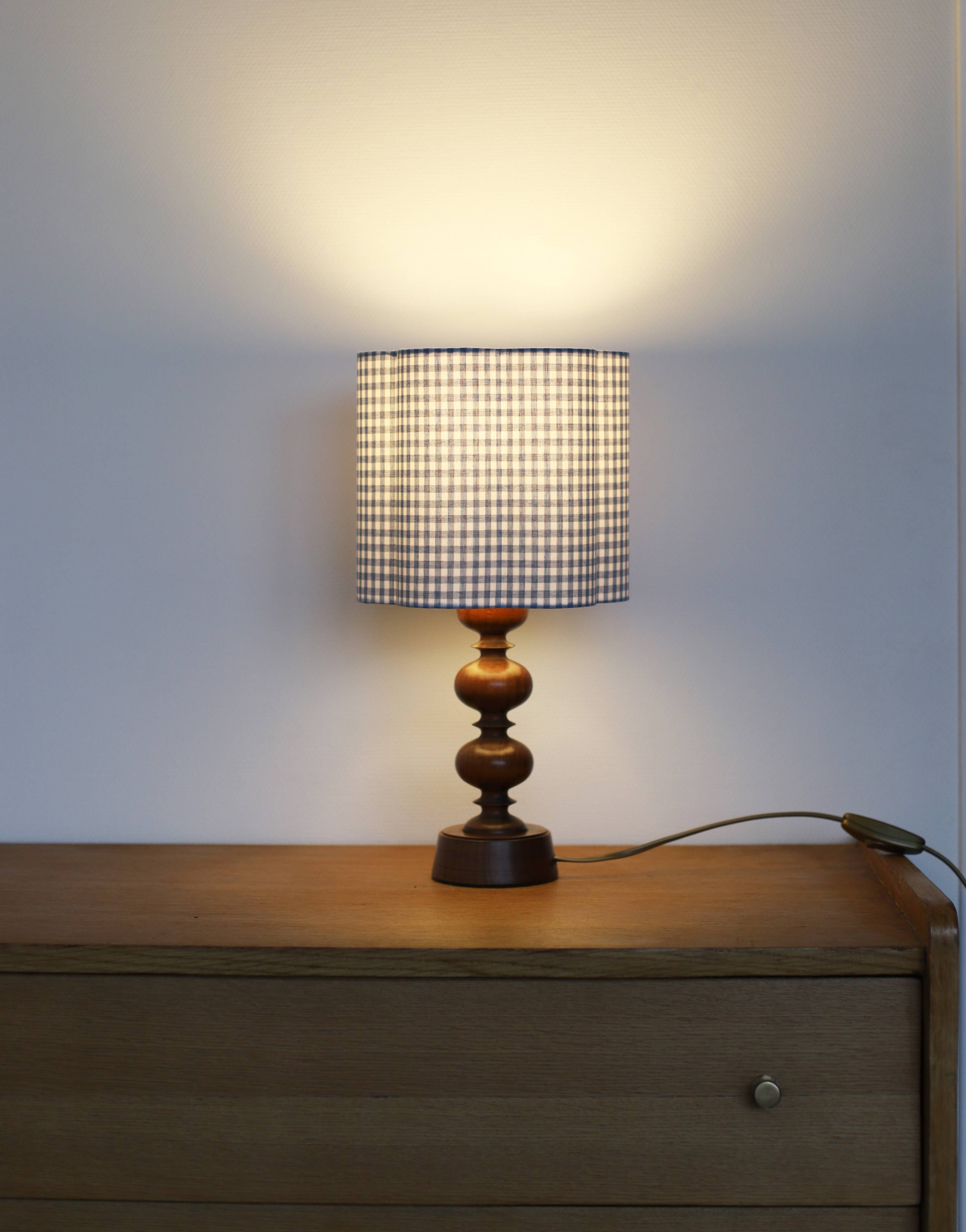 Flower-shaped lampshade Flora "mini sky blue check"